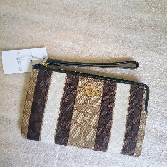 Coach Handbags - COACH Large Corner Zip Wristlet In Signature Jacquard With Stripes, NWT